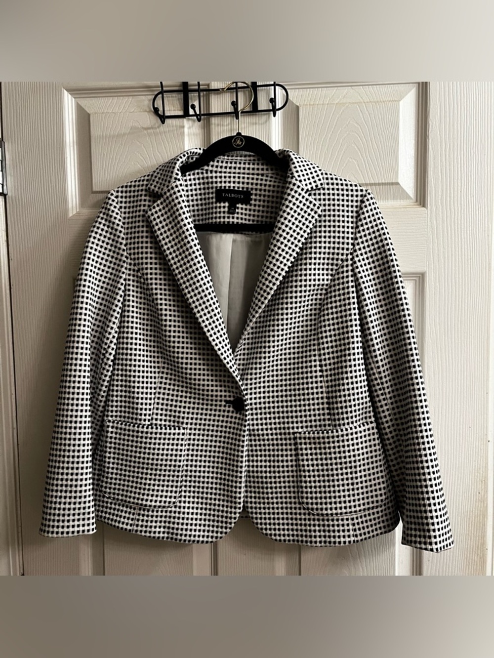 TALBOTS~BLACK & WHITE~GINGHAM~ONE BUTTON BLAZER~M